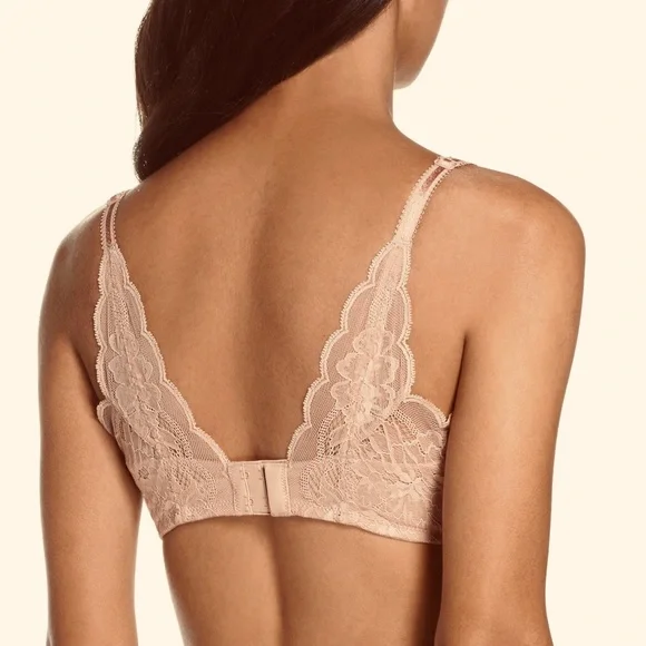 Two (2!) WACOAL Fire and Lace Contour Bras 38B - Picture 2 of 6